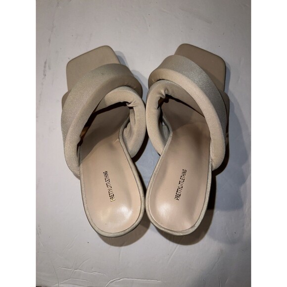 Pretty Little Thing Mules Womens Sz 7 Square Toe Block Heel Beige chunky Y2K - Picture 4 of 9